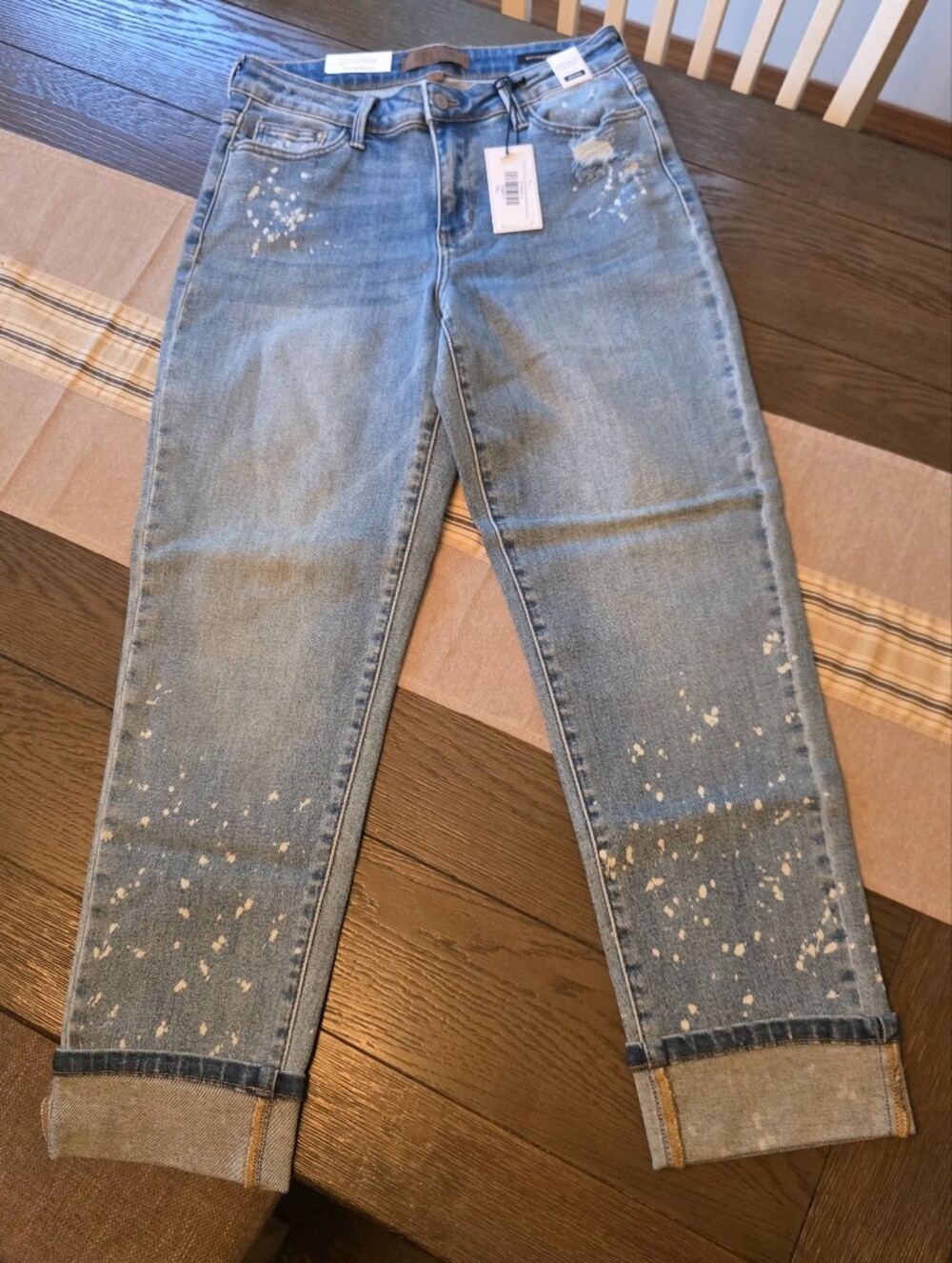 NWT Judy Blue MidRise Distressed Bleach Splatter Cuffed Boyfriend Fit Jeans 5/27